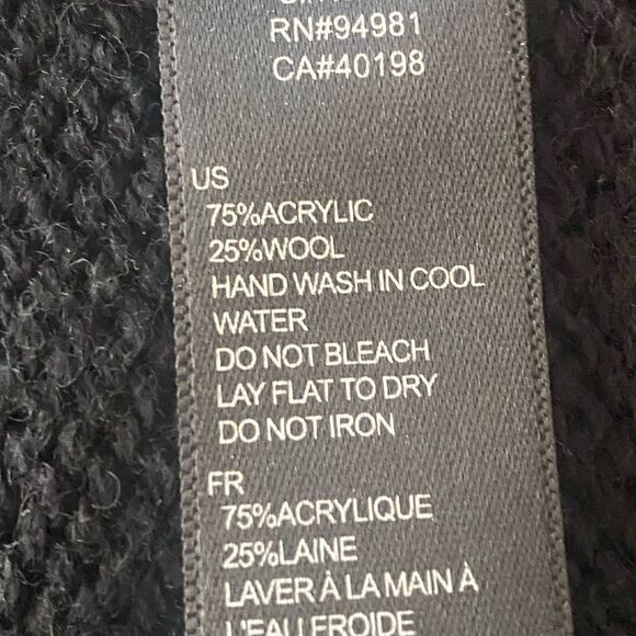 Twenty One Black Sleeveless Open Cardigan withh Button Detail and Belt. Small - Picture 8 of 8